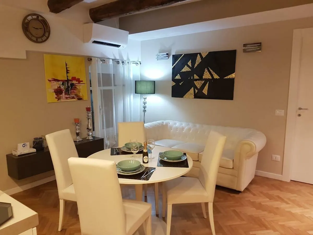 Suite Home 5 Terre La Spezia 0*,  Italy