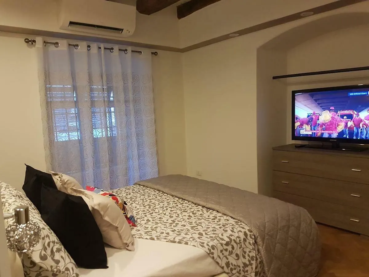 Suite Home 5 Terre La Spezia 0*,  Italy