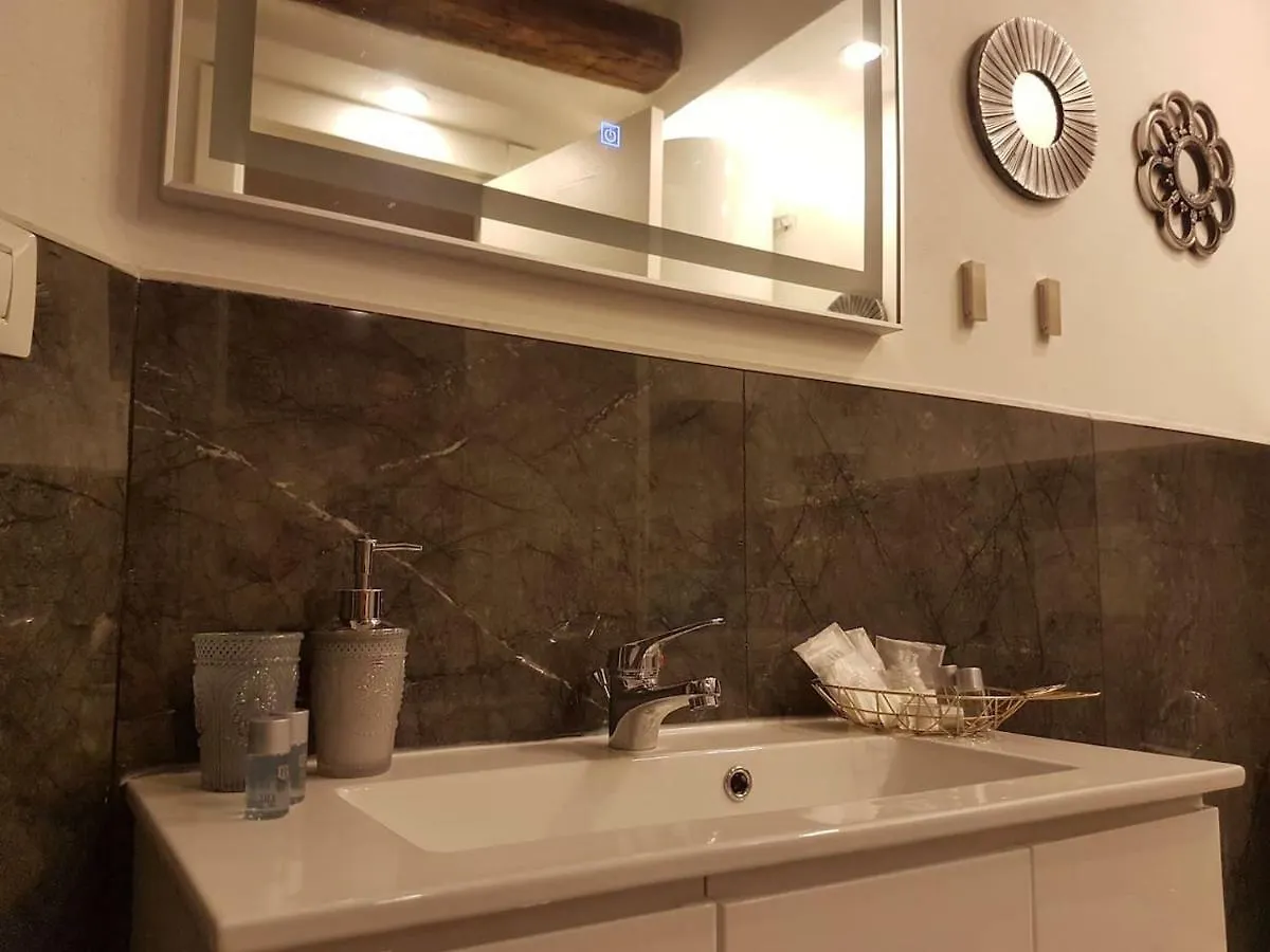 Suite Home 5 Terre La Spezia Apartment